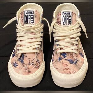 Vans - Women’s - Size 7 - Ultra Cushion High-Tops